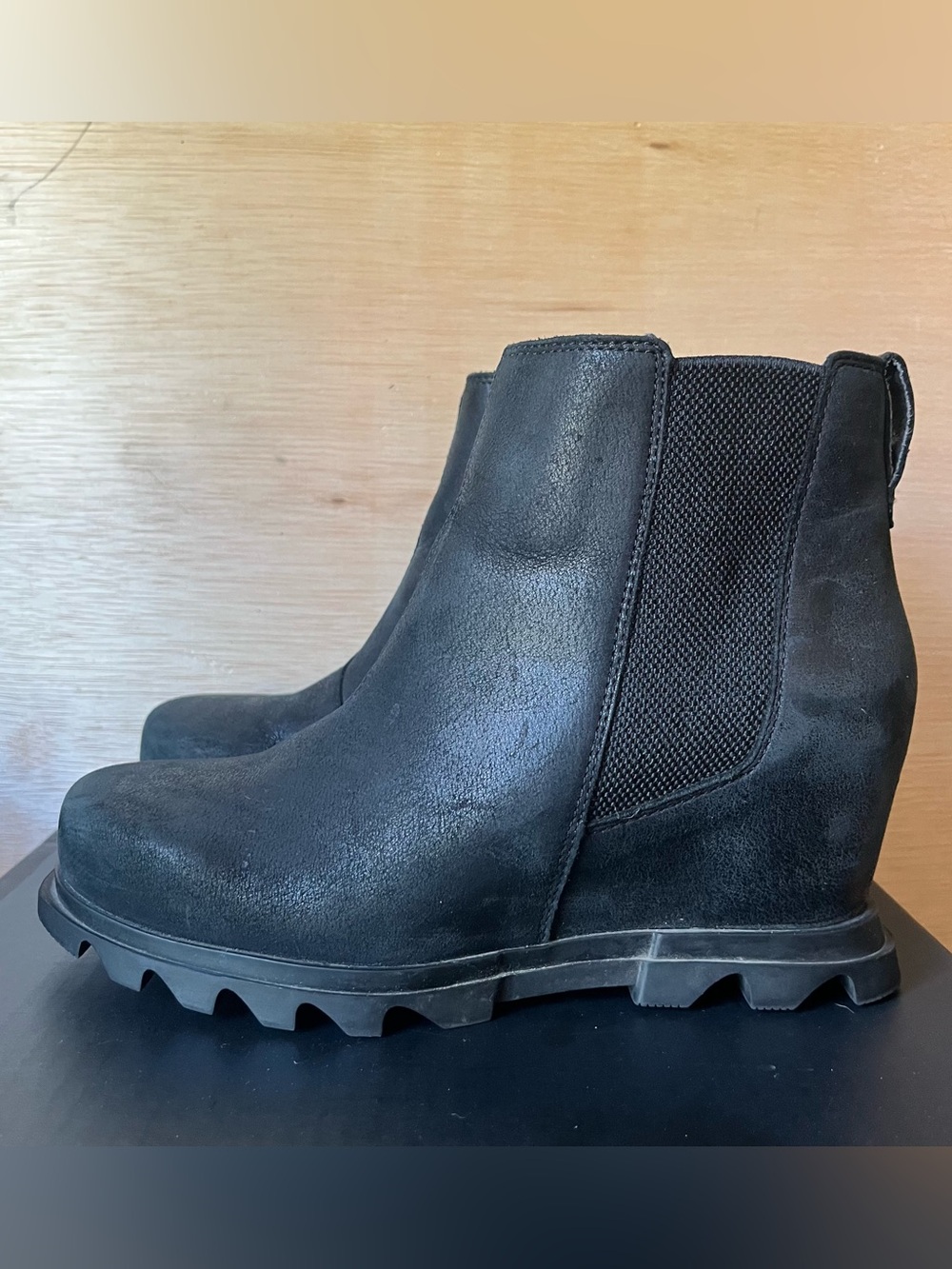 SOREL Joan of Arctic Hidden Wedge III Chelsea Boots Womens Sz 9 Black Waterproof